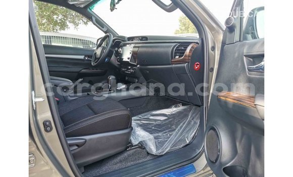 Sayi Imported Toyota Hilux Brown Mota in Import - Dubai a Ashanti Sayi Imported Toyota Hilux Brown Mota in Import - Dubai a Ashanti