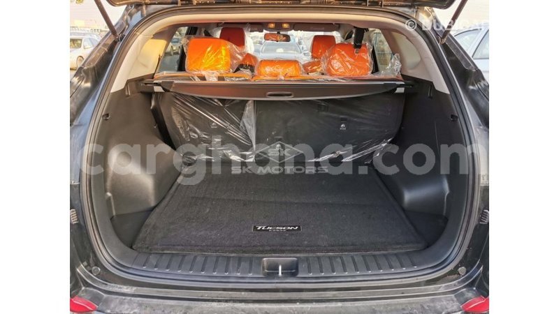 Big with watermark hyundai tucson ashanti import dubai 41800