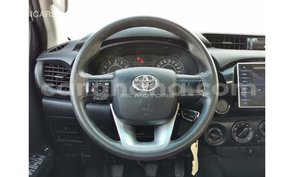 Buy Import Toyota Hilux White Car in Import - Dubai in Ashanti Buy Import Toyota Hilux White Car in Import - Dubai in Ashanti