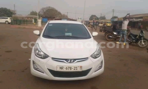 Sayi Na hannu Hyundai Elantra White Mota in Accra a Greater Accra Sayi Na hannu Hyundai Elantra White Mota in Accra a Greater Accra