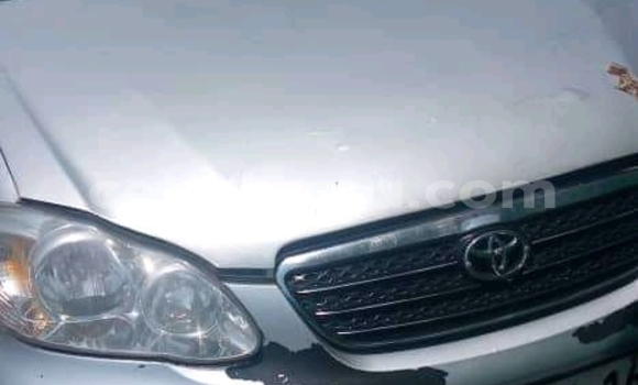 Sayi Na hannu Toyota Corolla Azurfa Mota in Accra a Greater Accra Sayi Na hannu Toyota Corolla Azurfa Mota in Accra a Greater Accra