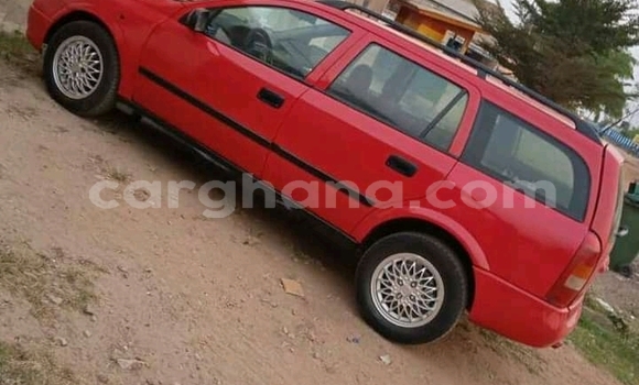 Sayi Na hannu Opel Zafira Red Mota in Accra a Greater Accra Sayi Na hannu Opel Zafira Red Mota in Accra a Greater Accra