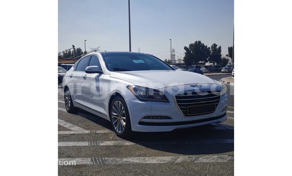 Sayi Imported Hyundai Genesis White Mota in Import - Dubai a Ashanti Sayi Imported Hyundai Genesis White Mota in Import - Dubai a Ashanti