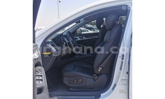 Sayi Imported Hyundai Genesis White Mota in Import - Dubai a Ashanti Sayi Imported Hyundai Genesis White Mota in Import - Dubai a Ashanti