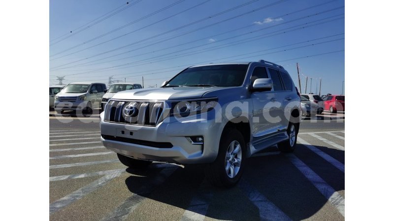 Big with watermark toyota prado ashanti import dubai 41818