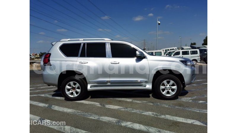 Big with watermark toyota prado ashanti import dubai 41818