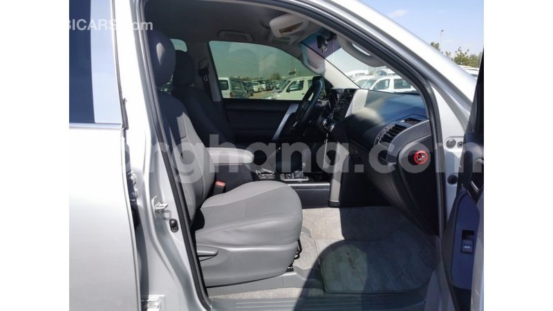 Big with watermark toyota prado ashanti import dubai 41818