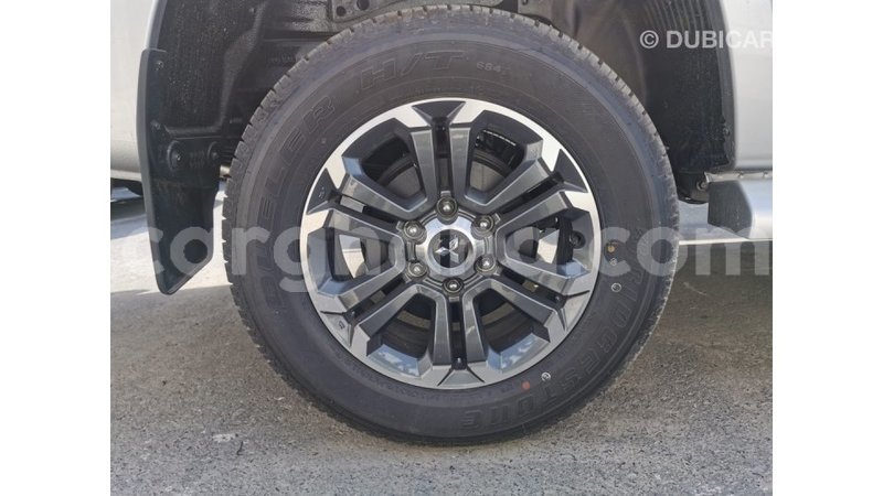 Big with watermark toyota prado ashanti import dubai 41818