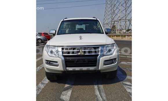 Ra Imported Mitsubishi Pajero funfun Ọkọ̀ in Import - Dubai ni Ashanti Ra Imported Mitsubishi Pajero funfun Ọkọ̀ in Import - Dubai ni Ashanti