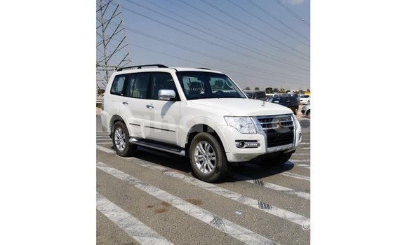 Ra Imported Mitsubishi Pajero funfun Ọkọ̀ in Import - Dubai ni Ashanti Ra Imported Mitsubishi Pajero funfun Ọkọ̀ in Import - Dubai ni Ashanti