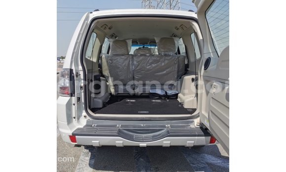 Ra Imported Mitsubishi Pajero funfun Ọkọ̀ in Import - Dubai ni Ashanti Ra Imported Mitsubishi Pajero funfun Ọkọ̀ in Import - Dubai ni Ashanti