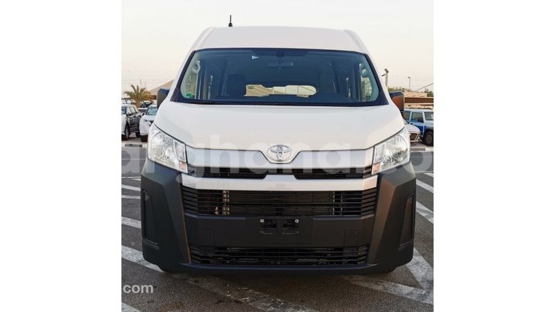 Big with watermark toyota hiace ashanti import dubai 41820