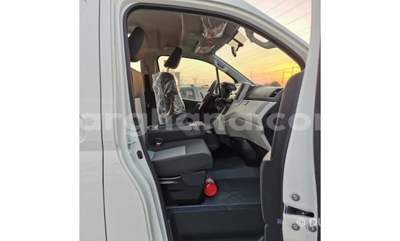 Sayi Imported Toyota Hiace White Mota in Import - Dubai a Ashanti Sayi Imported Toyota Hiace White Mota in Import - Dubai a Ashanti