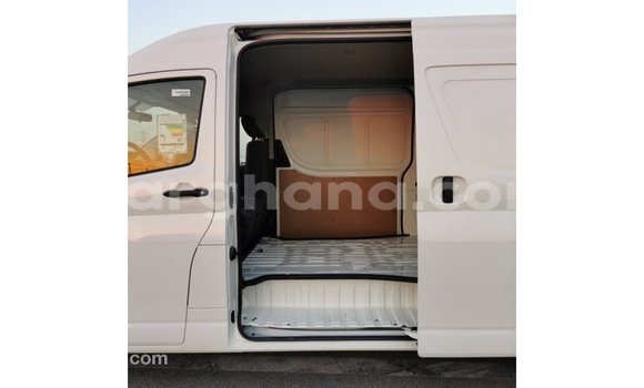 Sayi Imported Toyota Hiace White Mota in Import - Dubai a Ashanti Sayi Imported Toyota Hiace White Mota in Import - Dubai a Ashanti