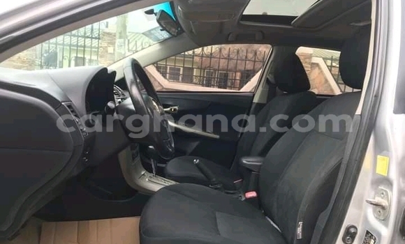 Sayi Na hannu Toyota Corolla Azurfa Mota in Accra a Greater Accra Sayi Na hannu Toyota Corolla Azurfa Mota in Accra a Greater Accra