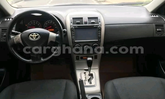 Sayi Na hannu Toyota Corolla Azurfa Mota in Accra a Greater Accra Sayi Na hannu Toyota Corolla Azurfa Mota in Accra a Greater Accra