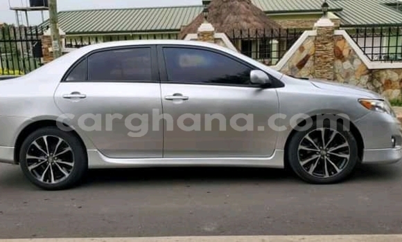 Sayi Na hannu Toyota Corolla Azurfa Mota in Accra a Greater Accra Sayi Na hannu Toyota Corolla Azurfa Mota in Accra a Greater Accra