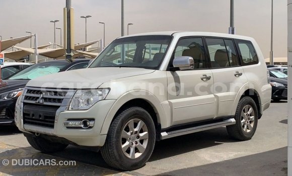 Ra Imported Mitsubishi Pajero funfun Ọkọ̀ in Import - Dubai ni Ashanti Ra Imported Mitsubishi Pajero funfun Ọkọ̀ in Import - Dubai ni Ashanti