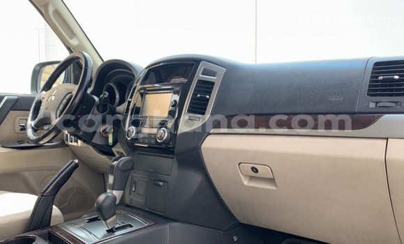 Ra Imported Mitsubishi Pajero funfun Ọkọ̀ in Import - Dubai ni Ashanti Ra Imported Mitsubishi Pajero funfun Ọkọ̀ in Import - Dubai ni Ashanti