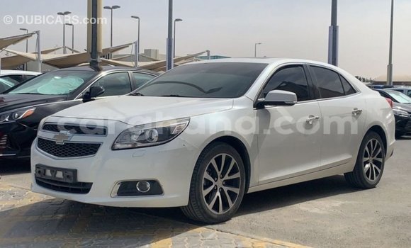 Sayi Imported Chevrolet Malibu White Mota in Import - Dubai a Ashanti Sayi Imported Chevrolet Malibu White Mota in Import - Dubai a Ashanti