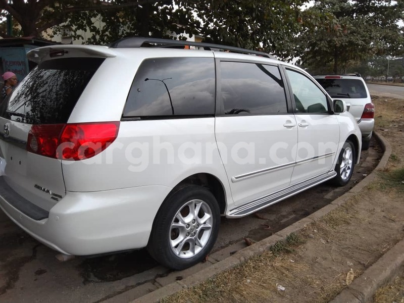 Big with watermark toyota sienna western sekondi takoradi metropolitan 41843