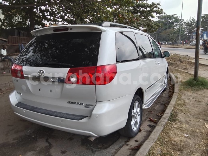 Big with watermark toyota sienna western sekondi takoradi metropolitan 41843