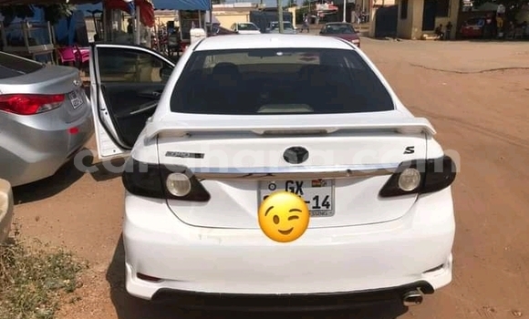 Sayi Na hannu Toyota Corolla White Mota in Accra a Greater Accra Sayi Na hannu Toyota Corolla White Mota in Accra a Greater Accra