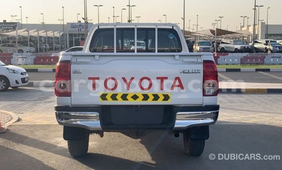 Ra Imported Toyota Hilux funfun Ọkọ̀ in Import - Dubai ni Ashanti Ra Imported Toyota Hilux funfun Ọkọ̀ in Import - Dubai ni Ashanti