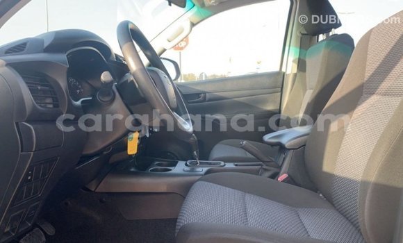 Ra Imported Toyota Hilux funfun Ọkọ̀ in Import - Dubai ni Ashanti Ra Imported Toyota Hilux funfun Ọkọ̀ in Import - Dubai ni Ashanti