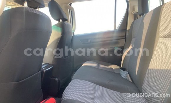 Ra Imported Toyota Hilux funfun Ọkọ̀ in Import - Dubai ni Ashanti Ra Imported Toyota Hilux funfun Ọkọ̀ in Import - Dubai ni Ashanti