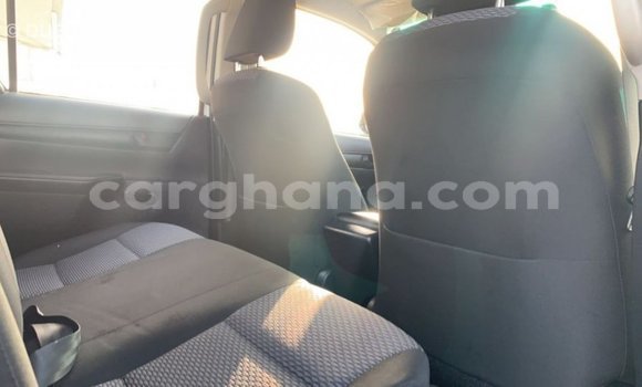 Ra Imported Toyota Hilux funfun Ọkọ̀ in Import - Dubai ni Ashanti Ra Imported Toyota Hilux funfun Ọkọ̀ in Import - Dubai ni Ashanti