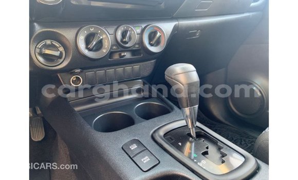 Ra Imported Toyota Hilux funfun Ọkọ̀ in Import - Dubai ni Ashanti Ra Imported Toyota Hilux funfun Ọkọ̀ in Import - Dubai ni Ashanti
