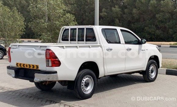 Ra Imported Toyota Hilux funfun Ọkọ̀ in Import - Dubai ni Ashanti Ra Imported Toyota Hilux funfun Ọkọ̀ in Import - Dubai ni Ashanti