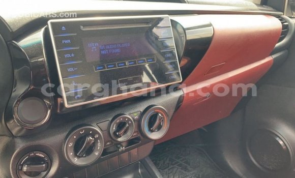 Ra Imported Toyota Hilux funfun Ọkọ̀ in Import - Dubai ni Ashanti Ra Imported Toyota Hilux funfun Ọkọ̀ in Import - Dubai ni Ashanti