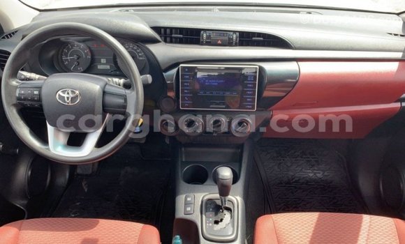 Ra Imported Toyota Hilux funfun Ọkọ̀ in Import - Dubai ni Ashanti Ra Imported Toyota Hilux funfun Ọkọ̀ in Import - Dubai ni Ashanti