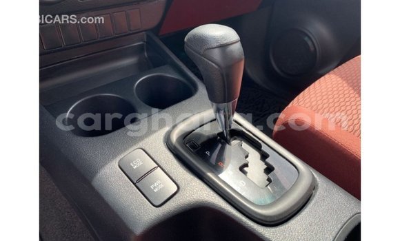 Ra Imported Toyota Hilux funfun Ọkọ̀ in Import - Dubai ni Ashanti Ra Imported Toyota Hilux funfun Ọkọ̀ in Import - Dubai ni Ashanti