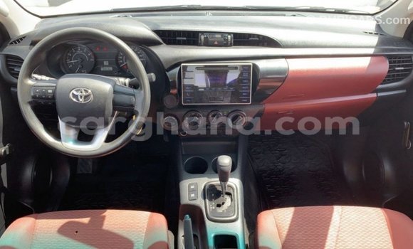 Buy Import Toyota Hilux White Car in Import - Dubai in Ashanti Buy Import Toyota Hilux White Car in Import - Dubai in Ashanti