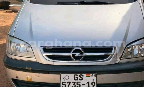 Buy Used Opel Zafira Silver Car in Accra in Greater Accra