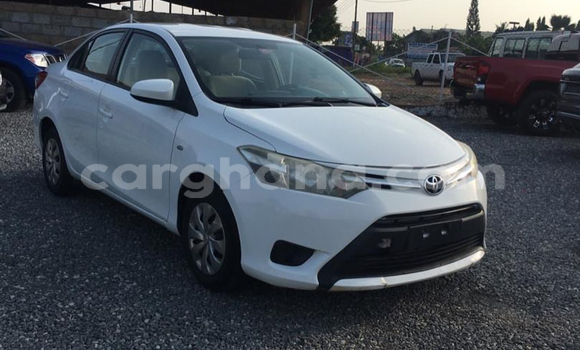 Sayi Na hannu Toyota Yaris White Mota in Tema a Greater Accra Sayi Na hannu Toyota Yaris White Mota in Tema a Greater Accra
