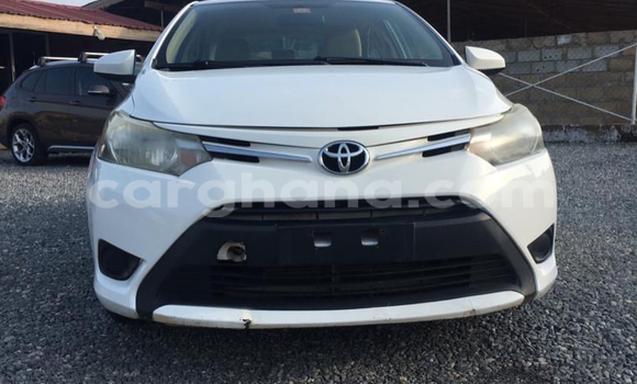 Sayi Na hannu Toyota Yaris White Mota in Tema a Greater Accra Sayi Na hannu Toyota Yaris White Mota in Tema a Greater Accra