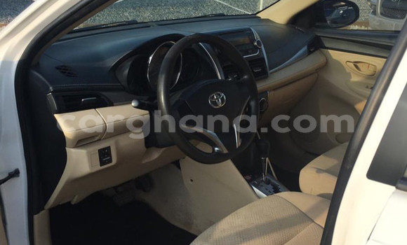 Sayi Na hannu Toyota Yaris White Mota in Tema a Greater Accra Sayi Na hannu Toyota Yaris White Mota in Tema a Greater Accra