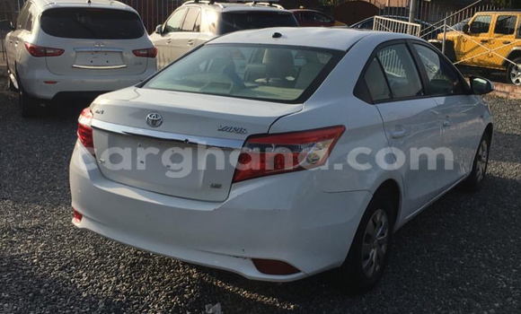 Sayi Na hannu Toyota Yaris White Mota in Tema a Greater Accra Sayi Na hannu Toyota Yaris White Mota in Tema a Greater Accra