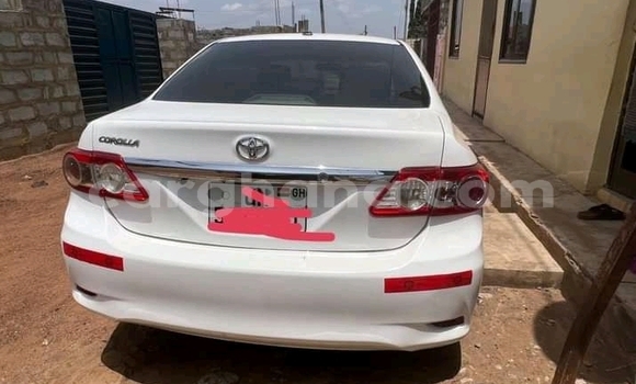 Buy Used Toyota Corolla White Car in Accra in Greater Accra