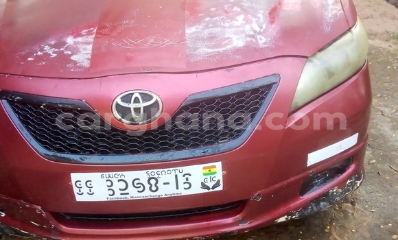 Sayi Na hannu Toyota Camry Red Mota in Accra a Greater Accra Sayi Na hannu Toyota Camry Red Mota in Accra a Greater Accra