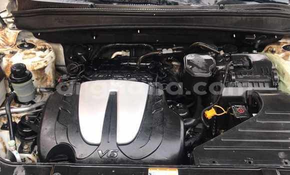 Buy Used Hyundai Santa Fe White Car in Sekondi–Takoradi Metropolitan in Western Buy Used Hyundai Santa Fe White Car in Sekondi–Takoradi Metropolitan in Western