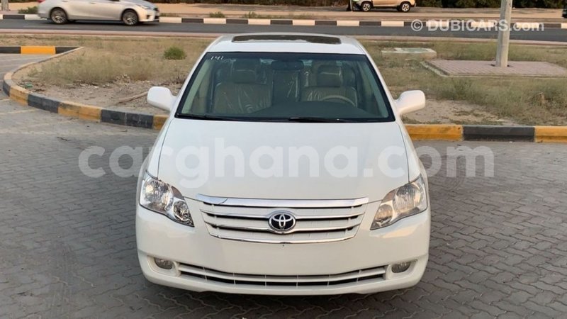 Big with watermark toyota avalon ashanti import dubai 41913