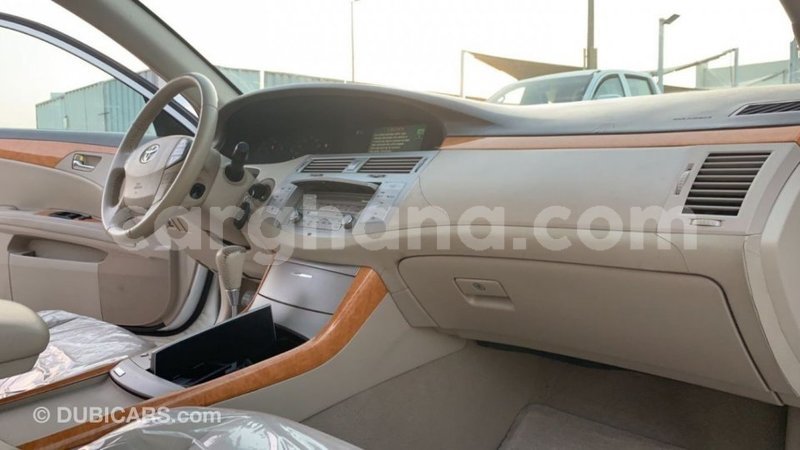 Big with watermark toyota avalon ashanti import dubai 41913