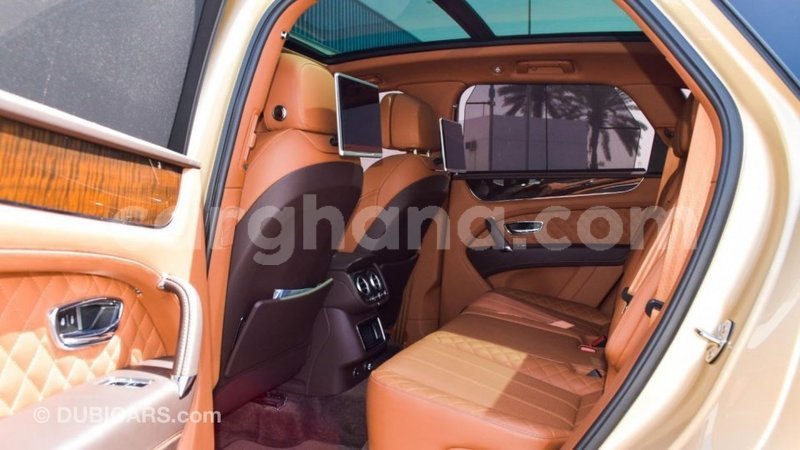 Big with watermark bentley bentayga ashanti import dubai 41914