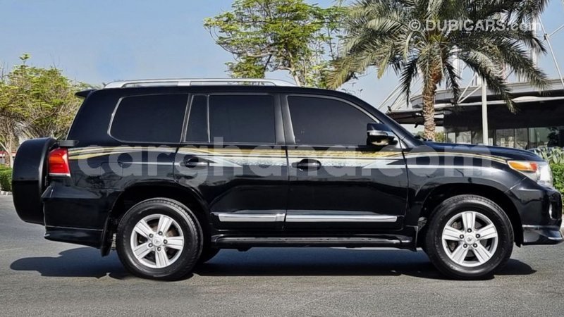 Big with watermark toyota land cruiser ashanti import dubai 41916