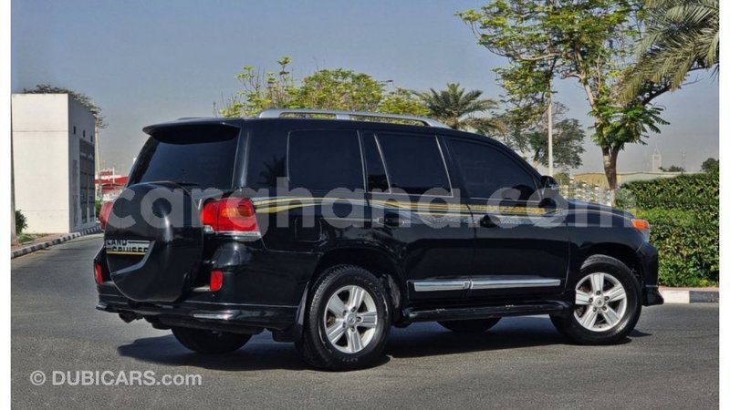 Big with watermark toyota land cruiser ashanti import dubai 41916